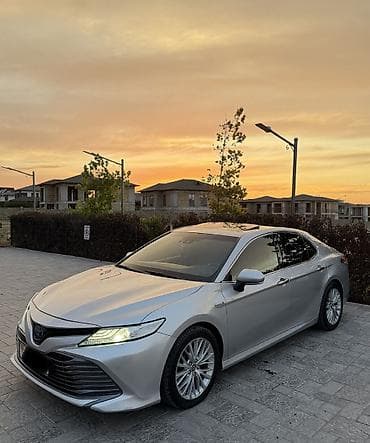 Toyota Camry: 2019 г., 2.5 л, Вариатор, Гибрид, Седан — 1