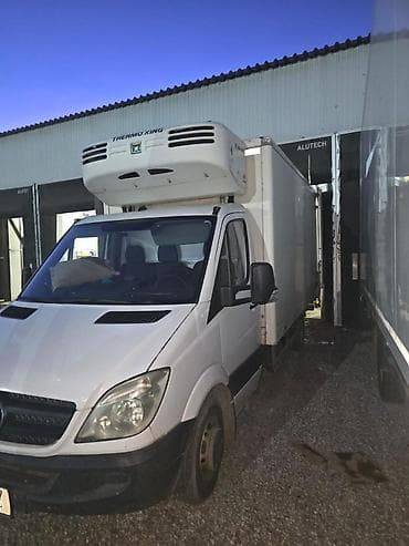 сидении на спринтер: Рефрижераторный фургон Mercedes‑Benz Sprinter - Тип: изотермический — 9