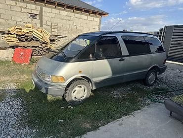 mark ll: Toyota Previa: 1992 г., 2.4 л, Механика, Бензин, Минивэн — 9