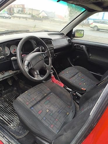 кузов на гольф 2: Volkswagen Golf: 1997 г., 1.6 л, Механика, Бензин, Хэтчбэк — 5