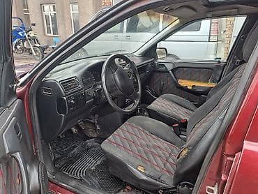 Opel: Opel Vectra: 1992 г., 1.8 л, Механика, Бензин, Седан — 6