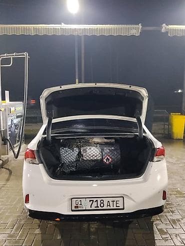 Транспорт: Hyundai Sonata: 2021 г., 2 л, Автомат, Бензин, Седан — 8