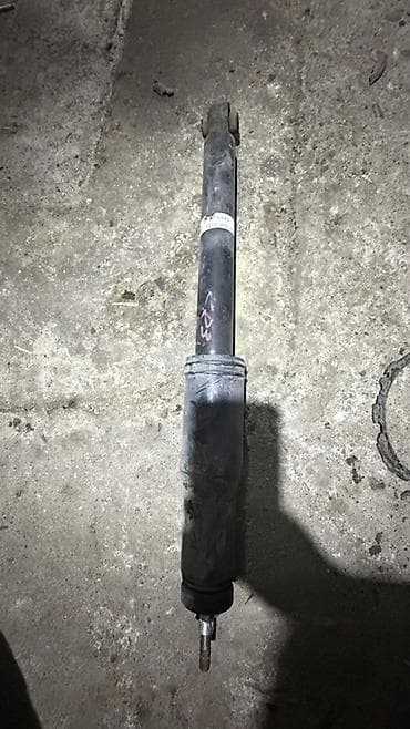 Автозапчасти: Задний амортизатор Honda — 1