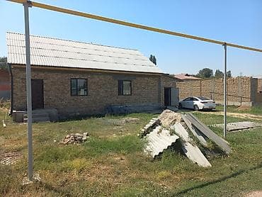 город токмок: Уй сатылат,аянты 115 кв.м,5 комнат+душ+коридор+топка.угольное газовое — 1