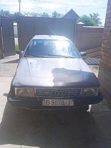 Унаа сатуу: Audi 100: 1988 г., 1.8 л, Кол менен иштөөчү, Бензин, Седан — 3