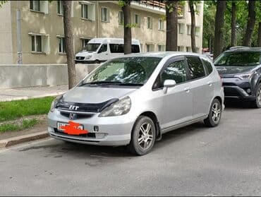 Honda Fit: 2003 г., 1.3 л, Автомат, Бензиновая