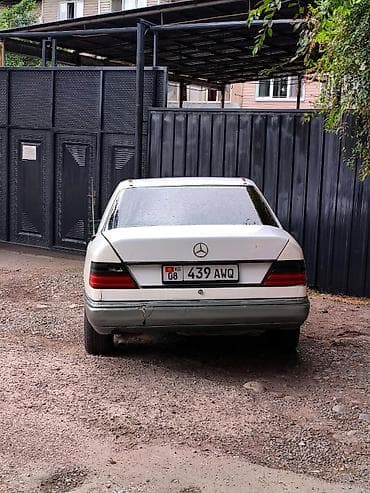 sonata 2 4: Mercedes-Benz W124: 1989 г., Седан — 3