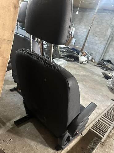 ёё коляска: Автобусное сиденье, Ткань, текстиль, Mercedes-Benz — 3