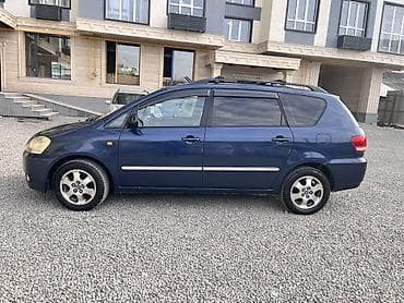 катафот калдина: Toyota Avensis Verso: 2003 г., 2 л, Ручные, Бензин, Универсал — 4