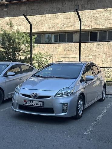 Продажа авто: Toyota Prius: 2012 г., Вариатор, Бензин — 3