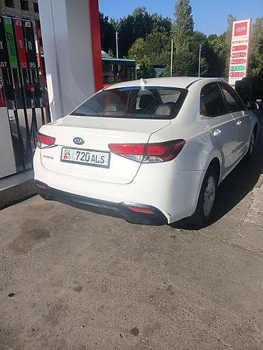 Транспорт: Kia Forte: 2019 г., 1.6 л, Механика, Бензин, Седан — 4