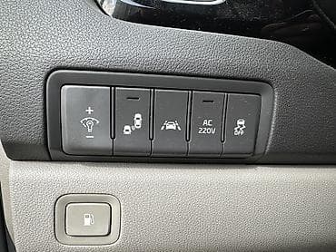 лобовой замена: Kia Carnival: 2017 г., 2.2 л, Автомат, Дизель, Минивэн — 9