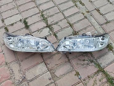 Комплект передних фар Honda 1998 г., Новый, Аналог