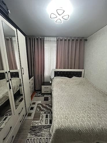 mega hous: Продается частный дом с участком 4 соток Район пишпек, главная улица — 1