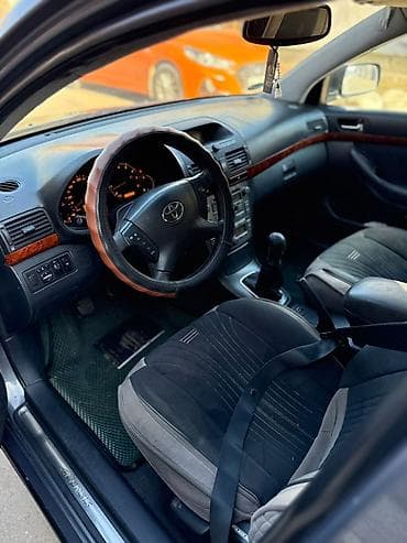 фара на е39: Toyota Avensis: 2004 г., 1.8 л, Механика, Бензин, Седан — 9