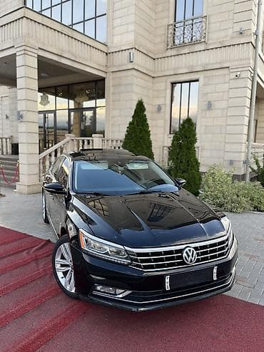 полный комплектация: Volkswagen Passat: 2018 г., 2 л, Бензин — 1