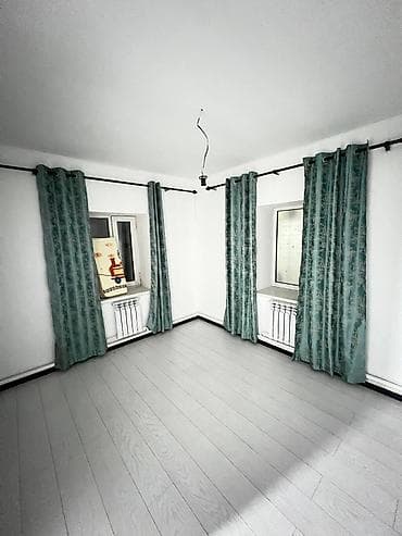 Дома: 🔥 Продается дом на первой линии под бизнес! 📍 Адрес: г. Бишкек, ул — 6