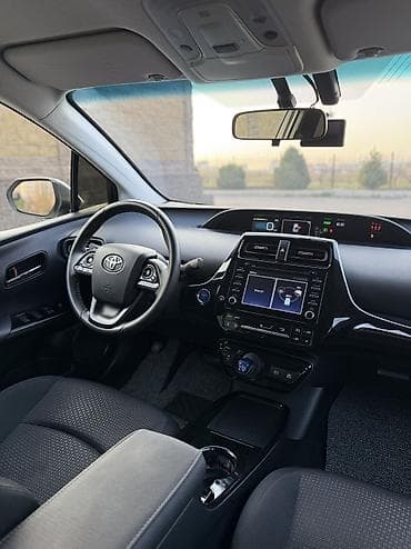 prius 2006: Toyota Prius: 2019 г., 1.8 л, Автомат, Гибрид, Универсал — 6