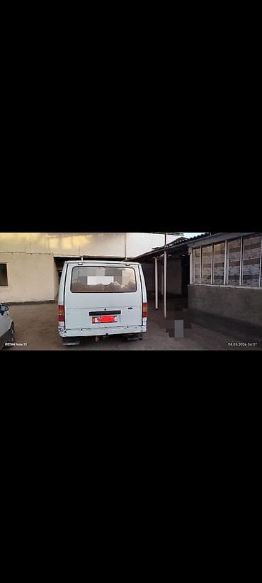 зеркальные пленки: Фургон Ford Transit (кузов короткий, крыша стандартная), белый цвет — 3