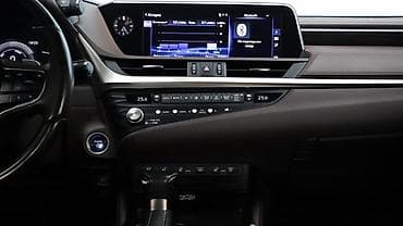 lexus se: Lexus ES: 2021 г., 2.5 л, Вариатор, Гибрид, Седан — 8