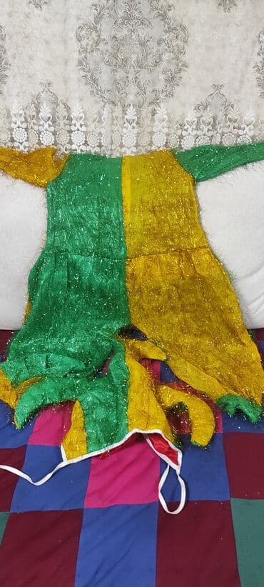 Квадроциклдер: Новогодний маскарадный костюм Петрушка размер 38 но ушивали подходит — 1