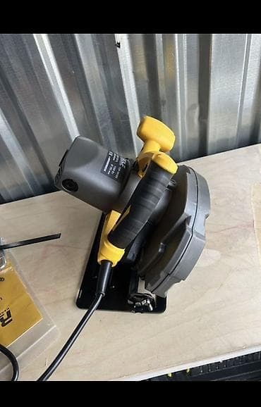 black decker: Дисковая пила ROLF (сетевой инструмент) Описание: - Мощная — 1