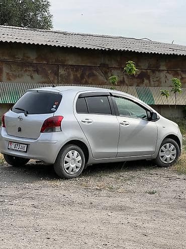 Продажа авто: Toyota Vitz: 2009 г., 1 л, Автомат, Бензин, Хэтчбэк — 7