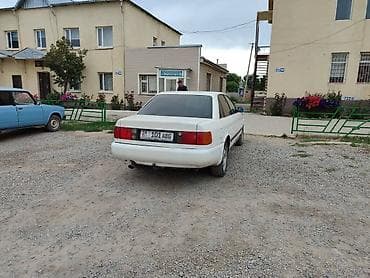 кю 7: Audi S4: 1993 г., 2 л, Механика, Бензин, Седан — 2