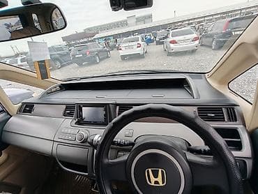 q 7: Honda Stepwgn: 2005 г., 2 л, Автомат, Бензин, Минивэн — 9