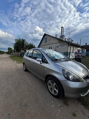 Срочно Срочно продаю хонда жаз состояние машины хорошей мотор коробка at lalafo.kg Срочно Срочно продаю хонда жаз состояние машины хорошей мотор коробка