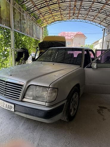 Mercedes-Benz W124: 1994 г., 2 л, Механика, Бензин, Седан