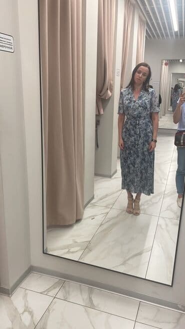 дом вещи: Продаю платье Новое Снежная Королева с РФ не подошёл размер — 2