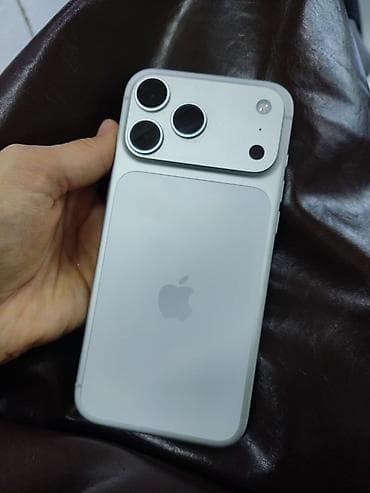 surface laptop: IPhone 17 Pro Max, 256 ГБ, Серебристый, Защитное стекло, Чехол, Коробка — 1