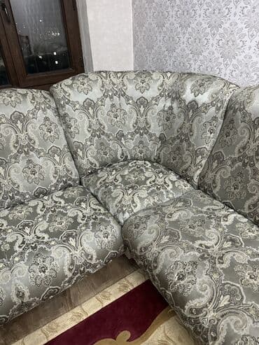 большой диван: Бурчу бар диван, Бүктөө, Үч орундук жана андан көп — 4