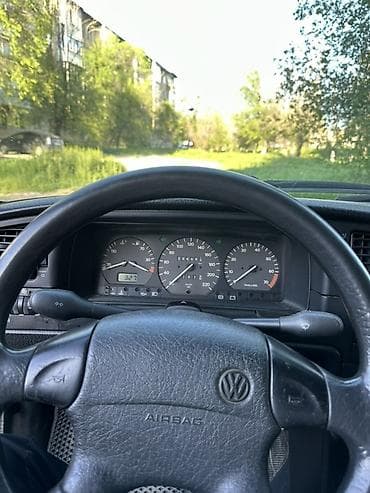 audu a4: Volkswagen Passat: 1993 г., 1.8 л, Ручные, Бензин, Седан — 8