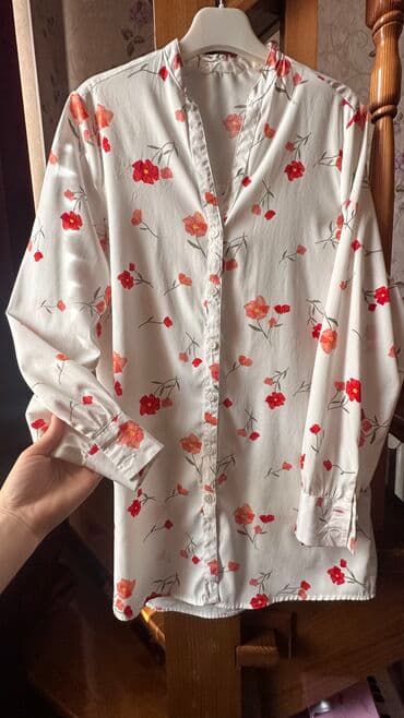 б у брендовые вещи: Блузки — 7