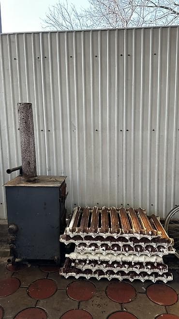 Продаётся металлическая печь с радиаторными секциями 🔥 Надёжная и at lalafo.kg Продаётся металлическая печь с радиаторными секциями 🔥 Надёжная и