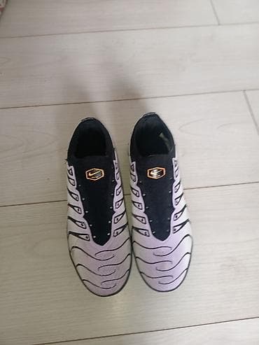 женская одежда двойка: Футбольные бутсы/сороконожки Nike для игры на искусственных покрытиях — 1