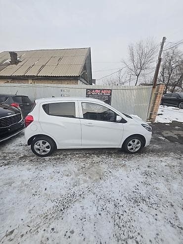 80 b4: Chevrolet Spark: 2020 г., 1 л, Автомат, Бензин, Хэтчбэк — 2