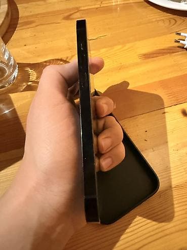 m3 pro: IPhone 14 Pro, Б/у, 256 ГБ, Графит, Зарядное устройство, Чехол, Кабель, 75 % — 4