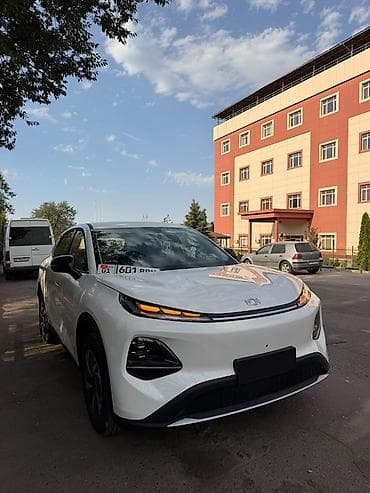 byd khan: Changan Qiyuan Q05: 2026 г., Автомат, Электромобиль, Кроссовер — 3