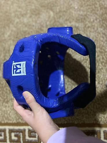 Перчатки: Комплект экипировки для единоборств (синий): - Шлем MOOTO с полной — 8