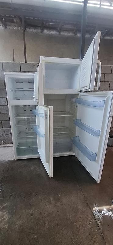 nothing ear 2 бишкек: Муздаткыч Beko, Колдонулган, Эки камералуу, De frost (тамчы), 70 * 170 * 60 — 2
