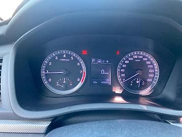 Hyundai Sonata: 2018 г., 2 л, Автомат, Газ, Седан — 2