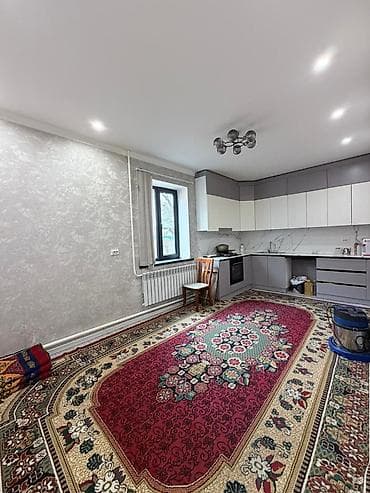 Үйлөрдү сатуу: Продаётся 2-этажный дом Общая площадь дома: 214м² Участок: 6,5соток — 7