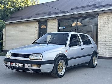 Volkswagen Golf: 1994 г., 2 л, Механика, Бензин, Хэтчбэк at lalafo.kg Volkswagen Golf: 1994 г., 2 л, Механика, Бензин, Хэтчбэк