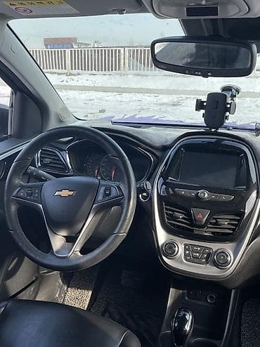 дешовые машина: Chevrolet Spark: 2016 г., 1 л, Автомат, Бензин, Хэтчбэк — 7