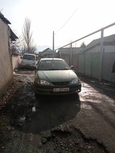 машина авт: Toyota Avensis: 2002 г., Автомат — 5