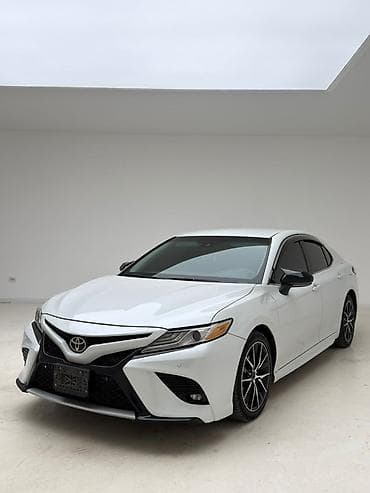 Унаа сатуу: Toyota Camry: 2018 г., 2.5 л, Автомат, Бензин, Седан — 1