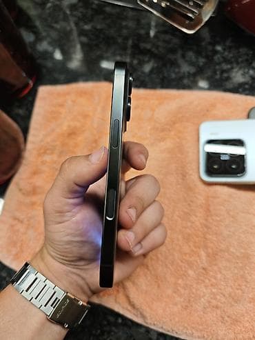 буушный айфон: IPhone 16 Pro, Б/у, 128 ГБ, Black Titanium, 87 % — 3